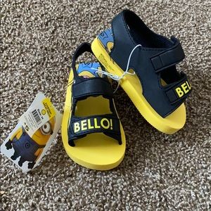 NWT Minions Sandals Toddler size 7/8